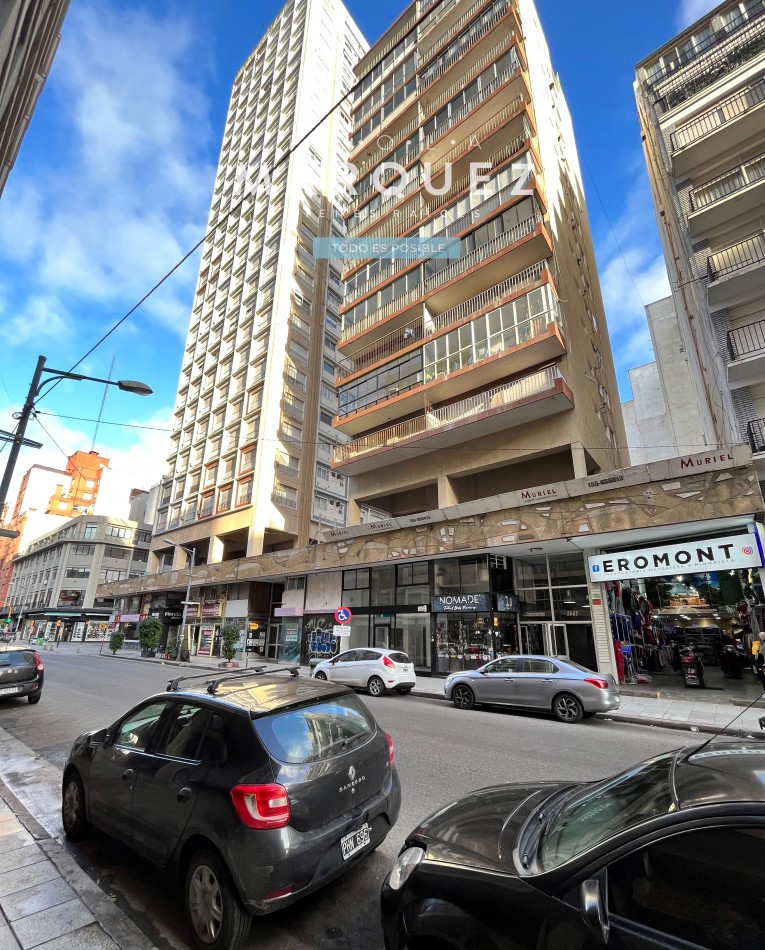 Departamento en El Centro + Compra de Cochera (U$D 5.000) a 50 Mtrs de La Propiedad