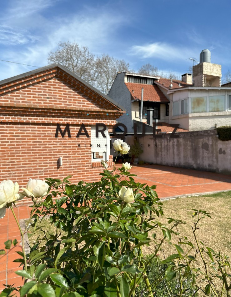 CASA IMPECABLE BARRIO PINOS DE ANCHORENA / 4 AMBIENTES