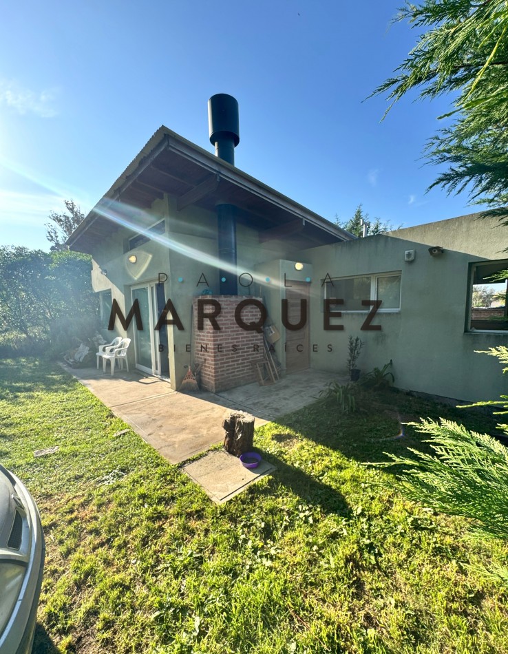 CASA CON AMPLIO TERRENO + PERIMETRO CERRADO CON PINOS