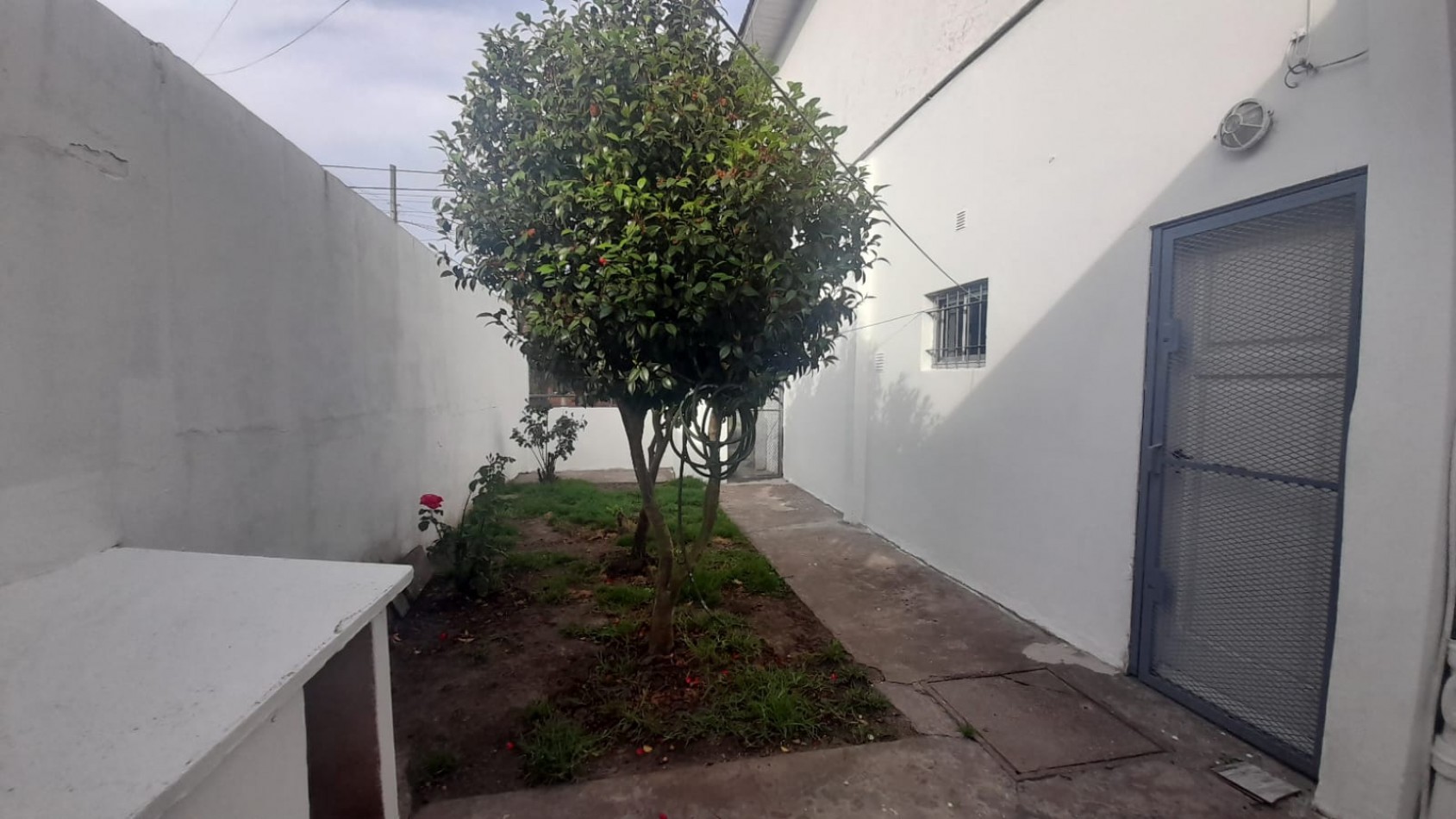 A PARTIR DE MARZO  | ALQUILER  CASA 2 AMBIENTES AMPLIOS CON DEPENDENCIA + GARAGE