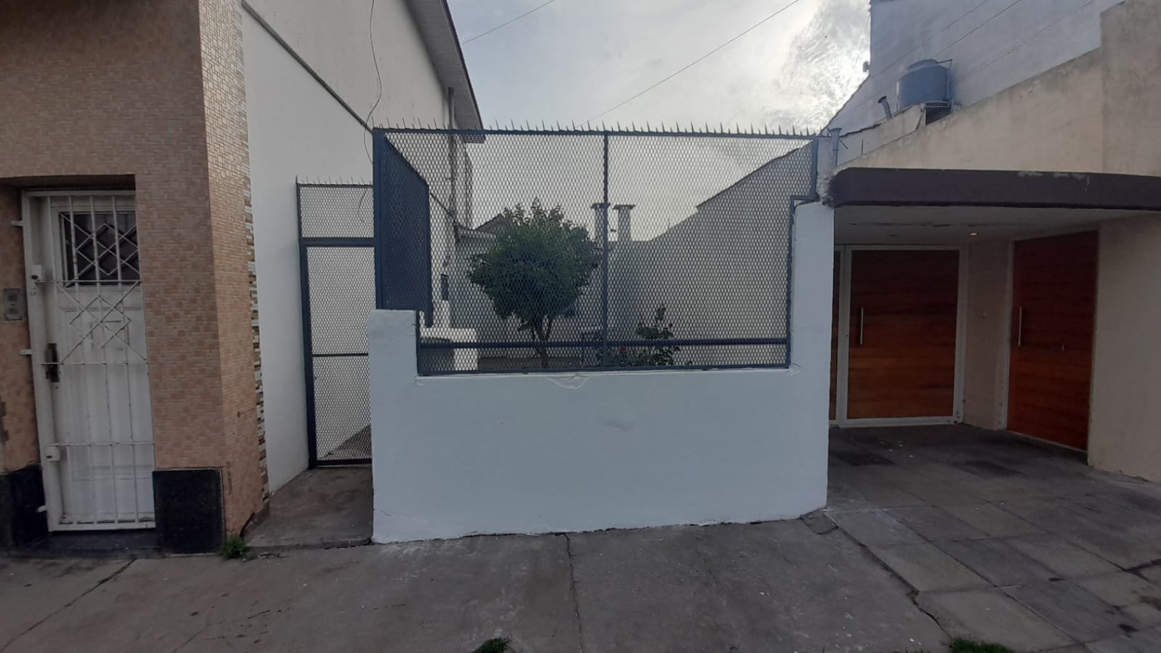 A PARTIR DE MARZO  | ALQUILER  CASA 2 AMBIENTES AMPLIOS CON DEPENDENCIA + GARAGE