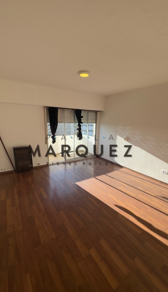 3 AMBIENTES AMPLIOS + BALCON /    A P T O     C R E D I T O