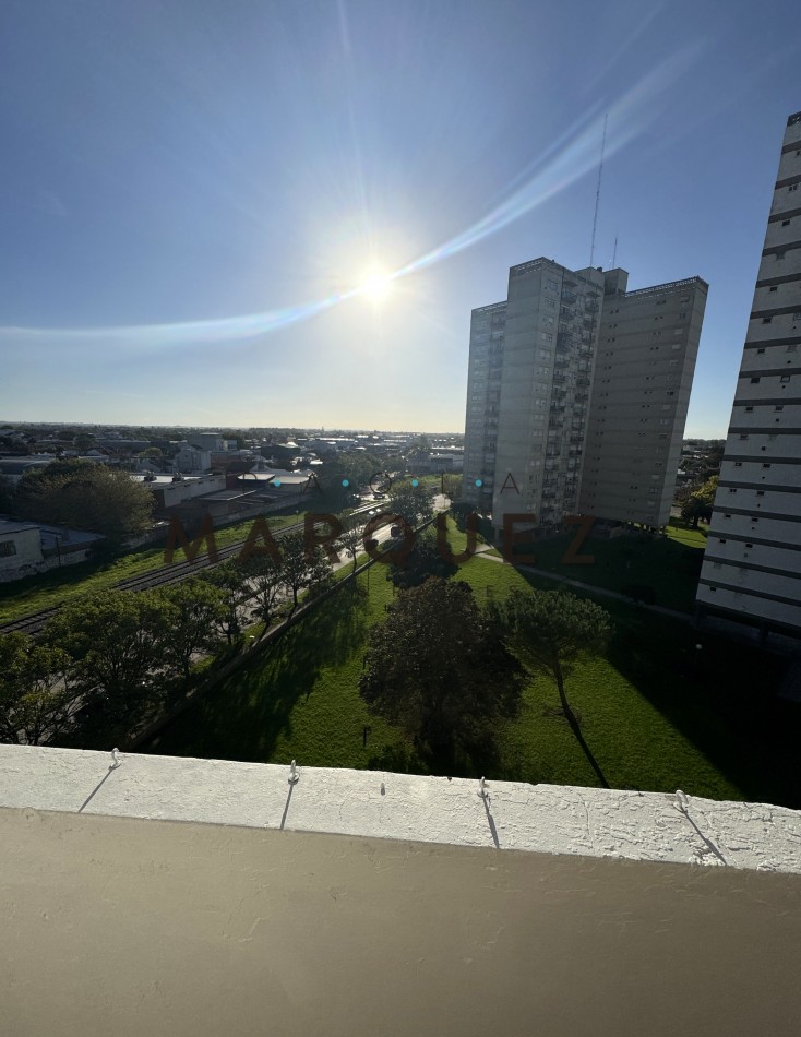 3 AMBIENTES AMPLIOS + BALCON /    A P T O     C R E D I T O