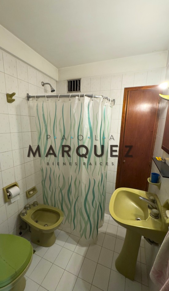 CASA 5 AMBIENTES + DOBLE GARAGE + AMPLIO PARQUE