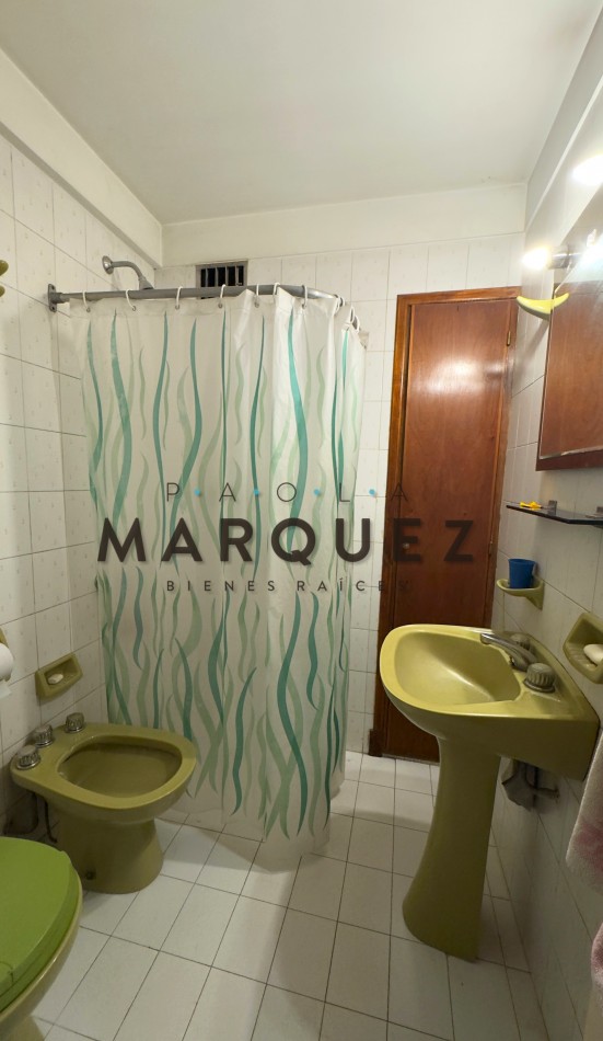 CASA 5 AMBIENTES + DOBLE GARAGE + AMPLIO PARQUE