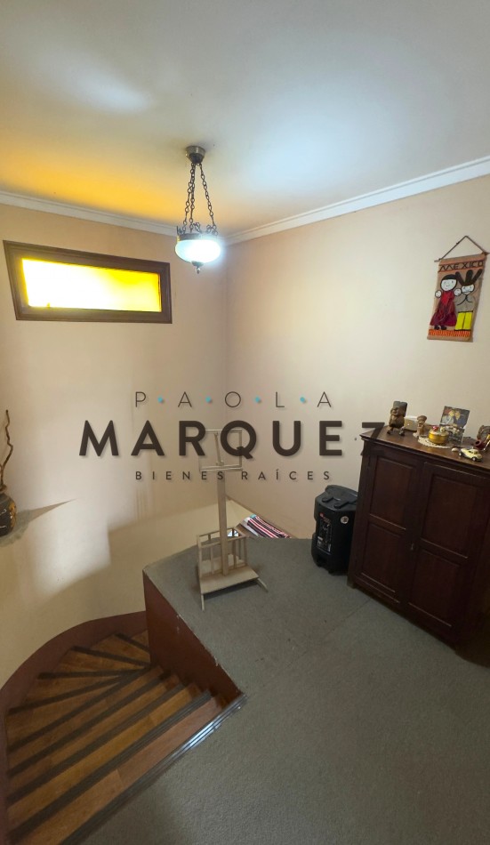 CASA 5 AMBIENTES + DOBLE GARAGE + AMPLIO PARQUE