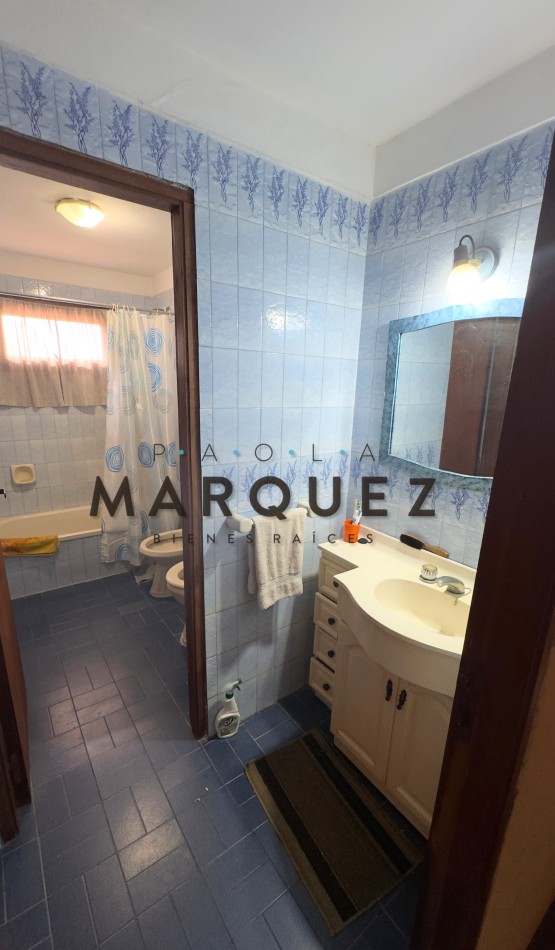 CASA 5 AMBIENTES + DOBLE GARAGE + AMPLIO PARQUE