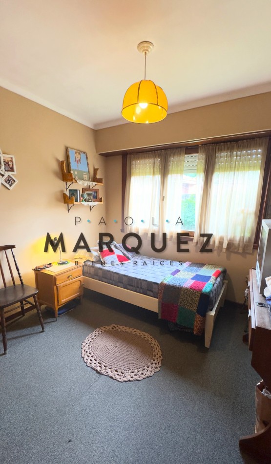 CASA 5 AMBIENTES + DOBLE GARAGE + AMPLIO PARQUE