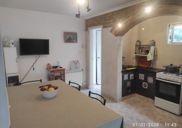 A PARTIR DE MARZO  | ALQUILER  CASA 2 AMBIENTES AMPLIOS CON DEPENDENCIA + GARAGE