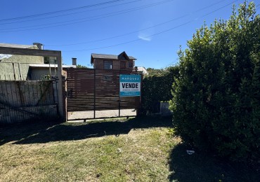 CASA 3 AMBIENTES + AMPLIO TERRENO PARQUIZADO