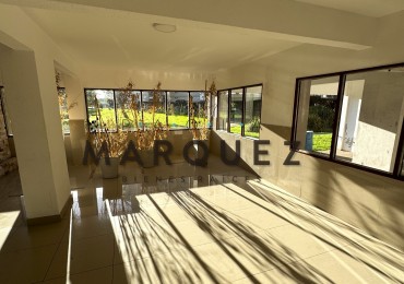 3 AMBIENTES AMPLIOS + BALCON /    A P T O     C R E D I T O