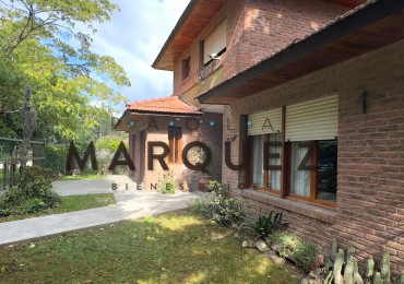 CASA 5 AMBIENTES + DOBLE GARAGE + AMPLIO PARQUE