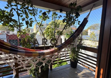 PISO 3 AMBIENTES CON BALCON A LA CALLE +SIN EXPENSAS