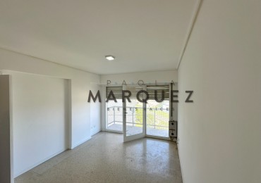 2 ambientes con balcon saliente vista abierta